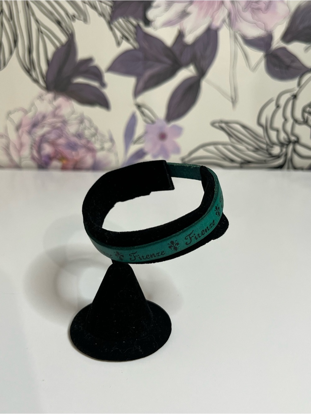 Firenze Skinny Leather Bracelet teal Made in Italy Box Clasp